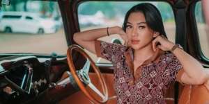 Potret Shakilla Astari Anak Pertama Faisal Harris-Sarita Abdul Mukti: Seorang Pengusaha, Kecantikannya Disebut Tak Ada Obatnya