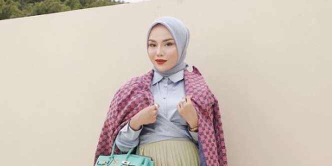 Ini Rahasia Wajah Glowing Medina Zein Meski di Dalam Penjara