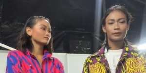 Main TikTok Bareng, Wajah Bonge dan Sarah Tumiwa Indonesia Next Top Model Bak Anak Kembar