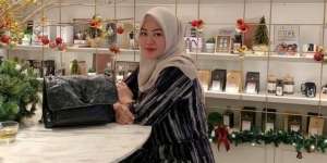 Zumi Zola Bebas dari Bui, Sherrin Tharia Sang Mantan Istri Kembali Disorot, Kini Jualan Kue