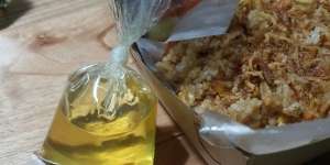 Pesan Nasi Goreng Sedikit Minyak, Saat Datang Bikin Ngakak