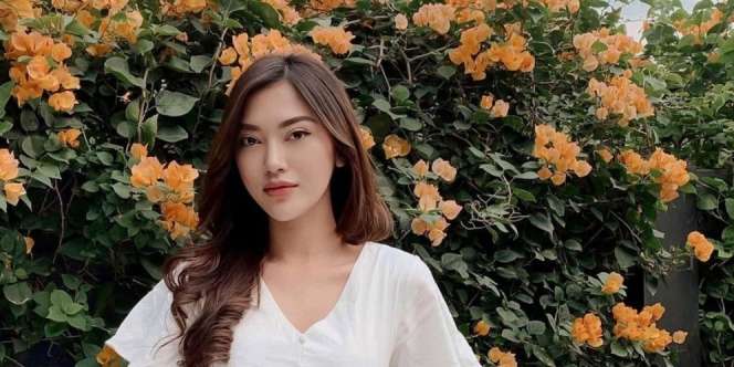 Santer Dijodohkan dengan Al Ghazali, Ini 5 Potret  Selebgram Cantik Dindra Nashriyah