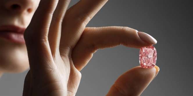 Berlian Pink Tanpa Cacat Akan Dilelang Rp312 M, Mirip Kepunyaan Ratu Elizabeth