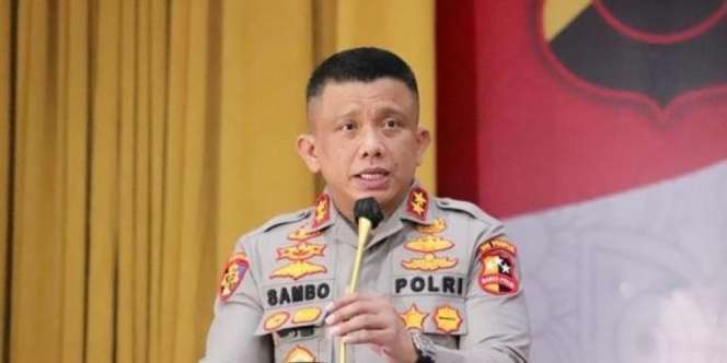 Ferdy Sambo Nangis di Hadapan Bripka RR: Kamu Berani Tembak Brigadir J?