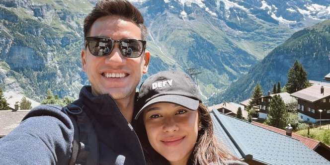 Andrew White Jadi Instruktur Senam, Ibu-Ibu Semangat: Yes, Yes, Yes!