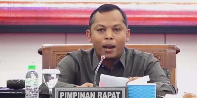 Video Momen Ketua DPRD Lumajang Terdiam Beberapa Detik Saat Bacakan Surat Mundur Buntut Tak Hafal Pancasila