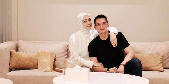 1 dari 5 Pasangan Artis Langganan Peran Suami Istri Ini Sudah Menikah 43 Tahun