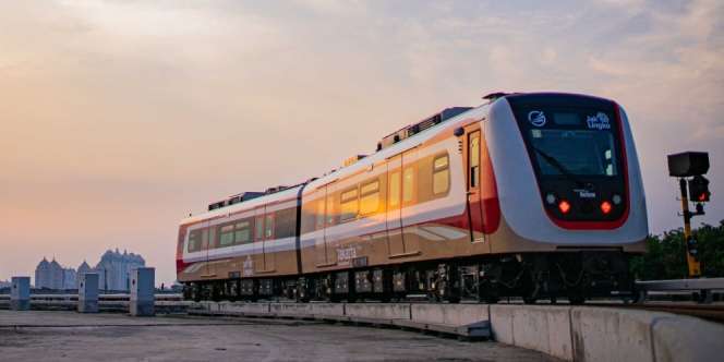 LRT Jabodebek Mulai Beroperasi Juni 2023