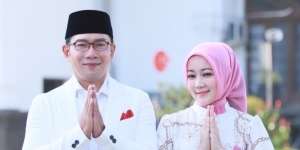 Atalia Meleleh Lihat Foto Zara Pakai Jas Almamater Sama Kayak Mendiang Eril