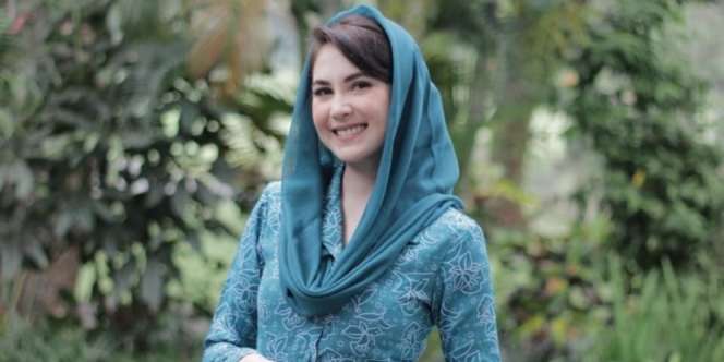 Cantik bak Princess Disney! 5 Potret Arumi Bachsin Bareng Sosialita Surabaya