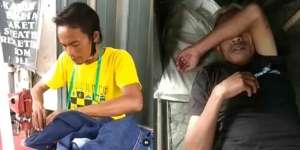 Ingat Ade Londok yang Viral `Odading Mang Oleh`? Kondisinya Miris Usai Gagal Jadi Artis, Mengais Rupiah di Jalanan