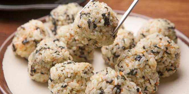 Tuna Rice Ball, Bekal 'Sat Set' yang Bikin Kenyang