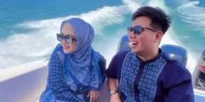 Potret Nathalie Holscher dan Frans Faisal Jalani Pemotretan Pakai Baju Couple