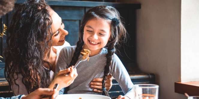 Restoran Ini Kenakan Biaya untuk Tamu yang Anaknya Berisik