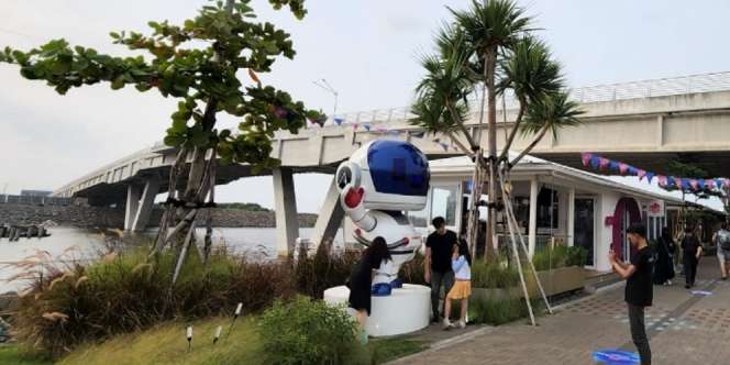 'Healing' Seru Main Games di Pinggir Pantai Jakarta