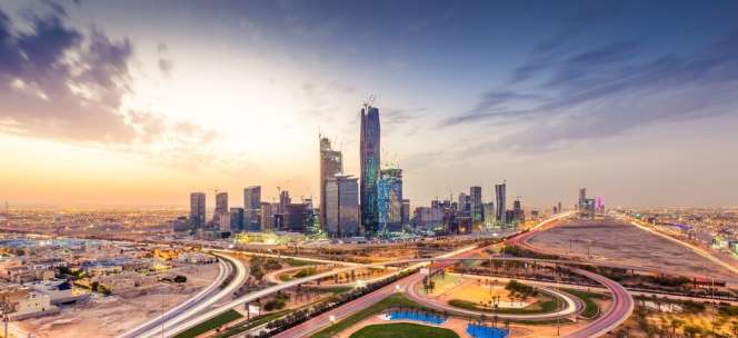 Alkohol Cs Diizinkan Dijual di Arab Saudi, Benarkah?