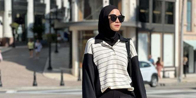 Deretan Gaya Monokrom Zaskia Adya Mecca Jelajah Amerika