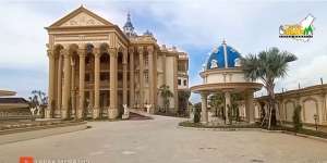 Viral! 10 Potret Rumah Mewah Bak Istana Kerajaan Milik Pengusaha Batu Bara Kalimantan, Dalamnya Bikin Ngiler!