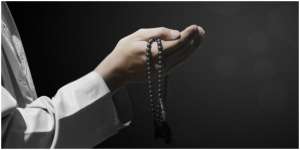 Bacaan Doa Jumat Sore Pendek, Diamalkan setelah Mengerjakan Sholat Ashar