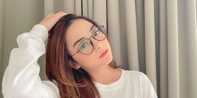 Nyanyi Lagu Kasmaran, Wajah Azel Mantan Kekasih Rizky Febian Jadi Sorotan