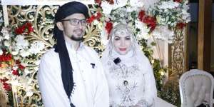 Bikin Sakit Hati, Roro Fitria Bongkar Sifat Asli Sang Suami ke Anaknya