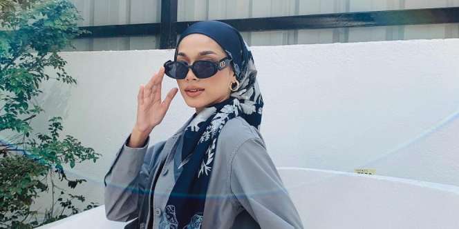 Gaya Hijab Segiempat untuk si Imut