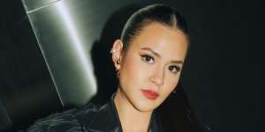 3 Gaya Riasan MUA Ferry Fahrizal dengan Eyeliner Cetar