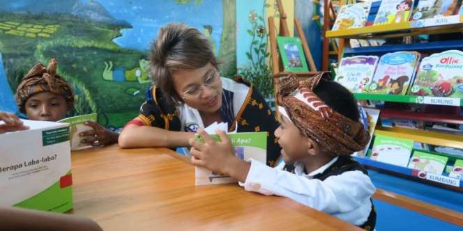 Menumbuhkan Minat Baca Anak di Era Digital, Simak Caranya