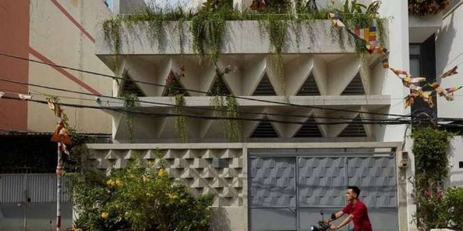 Rumah Segitiga, Bagian Dalamnya Asri Bikin Betah
