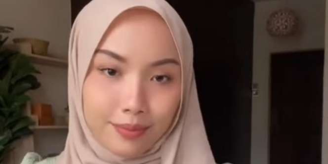 Tutorial Kerudung Pashmina untuk Bertemu Pujaan Hati