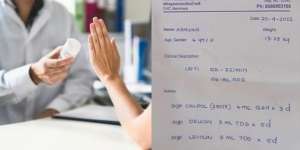 Viral Tulisan Resep Dokter Ini Terlalu Rapi dan Mudah Dibaca, Mana Pakai Huruf Balok Lagi