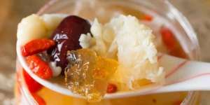 Gudangnya Makanan Sehat, Mama Afung Hadirkan Beragam Camilan Lezat Berkhasiat
