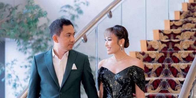 Suami Ayu Dewi Melarang Handphone Miliknya Dilihat Sang Istri, Alasannya Tuai Sorotan