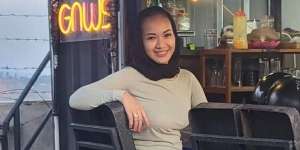 Lahirkan Anak Kedua, Ini Potret Terbaru Indri AFI yang Tetap Awet Muda di Usia 37 Tahun!