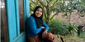 Potret Nene Janda Cantik yang Hidup di Desa, Ternyata Menikah di Usia Muda!