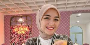 Tampilan Syar'i, Citra Kirana Tenteng Tas Setengah Miliar
