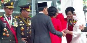 Heboh Video Jokowi Tak Salami Kapolri Dikaitkan dengan Kasus Ferdy Sambo-Kanjuruhan, Ini Kata Istana