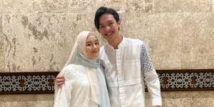 Sederhana Banget! Cara Dinda Hauw Nyenengin Hati Rey Mbayang