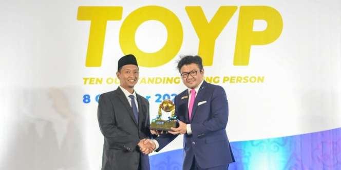 Komisaris Independen BSI Arief Rosyid Terpilih Sebagai 10 Pemuda Inspiratif Indonesia