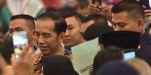 Penjelasan UGM Soal Tudingan Jokowi Pakai Ijazah Palsu Saat Pilpres