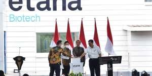 Pabrik Vaksin Covid-19 mRNA Berdiri di Pulogadung, Jokowi: `Tahu-Tahu Jadi, Saya Senang Kayak Gini`