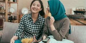 Bukan Sedaran Camilan, Begini Tren Snacking di Kaum Generasi Muda