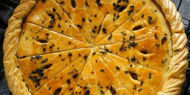 Jadikan Ayam dan Jamur Bahan Utamanya, Chicken Mushroom Pie Ini Tawarkan Kelezatan Tak Biasa