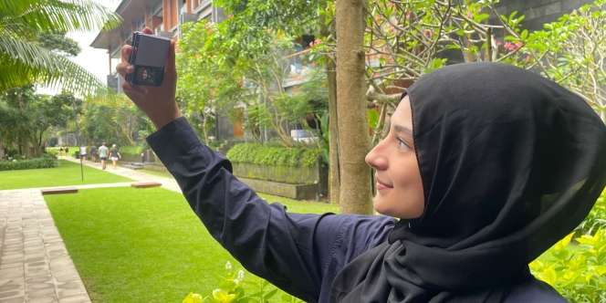 Trik Jepretan Cantik Kamera Samsung Galaxy Z Flip4 5G Saat Dilipat di Segala Angle