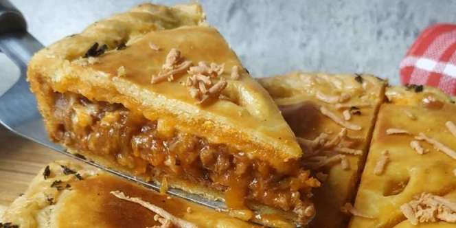 Bertabur Daging Melimpah, Meat Bolognese Pie Ini Hadirkan Cita Rasa yang Mengggoda