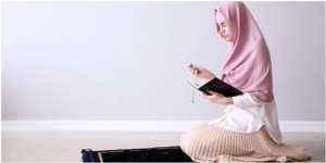 6 Doa Meluluhkan Hati Seseorang dengan Menyebut Namanya