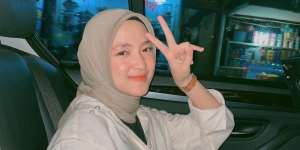 Potret Nissa Sabyan Dibilang Makin Cantik Meski Baru Bangun Tidur