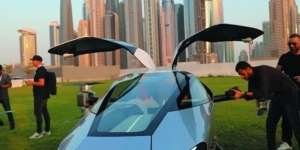 Penampakan Mobil Terbang Pertama Mengudara di Langit Dubai
