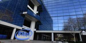 Intel Ikut Goyah, Ribuan Pegawai Terancam PHK Imbas Pasar PC Lesu