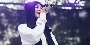 Ciri Khas Outfit Swag Ayuenstar yang Curi Perhatian